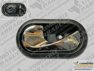 Manilla interior izquierda Renault Duster, Oroch (cromada)