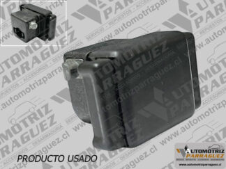 Chapa cierre guantera Renault Clio (original, usado)